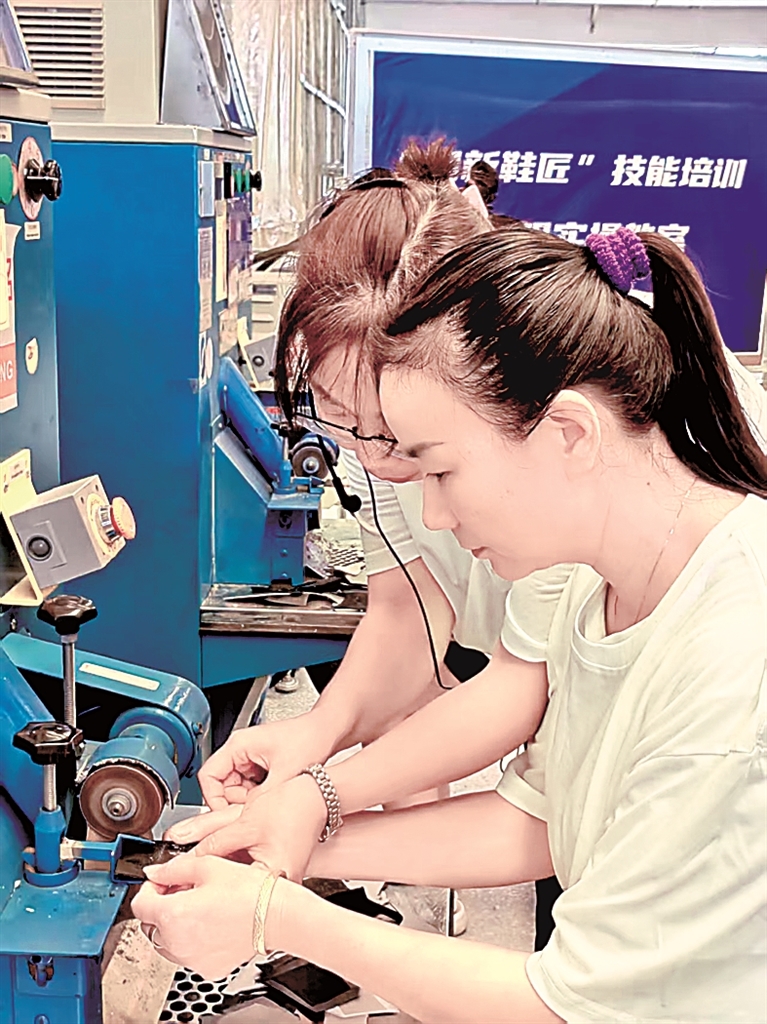 就业的“根”,深深扎进产业沃土 就业的“根”,深深扎进产业沃土